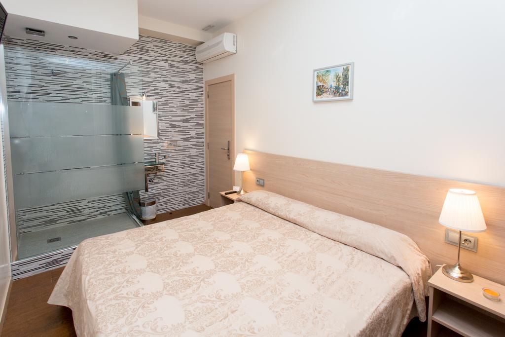 Hostal Excellence Barcelona Eksteriør billede