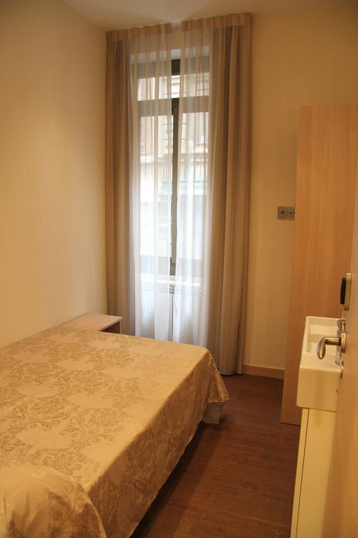 Hostal Excellence Barcelona Eksteriør billede