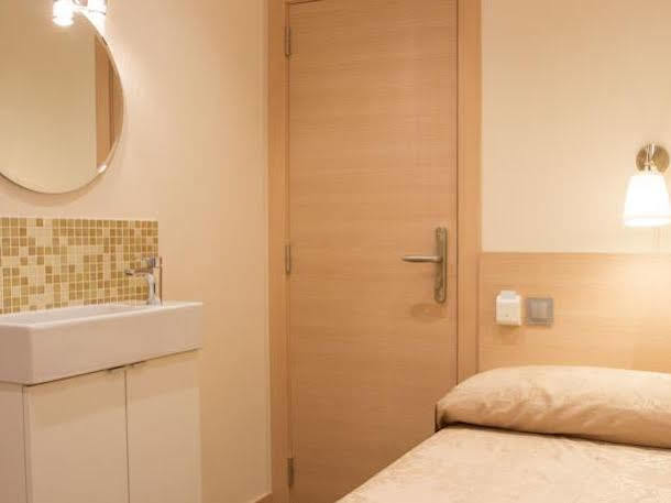 Hostal Excellence Barcelona Eksteriør billede